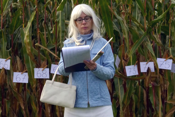 Evgenia Tsanana - Adele Weiss